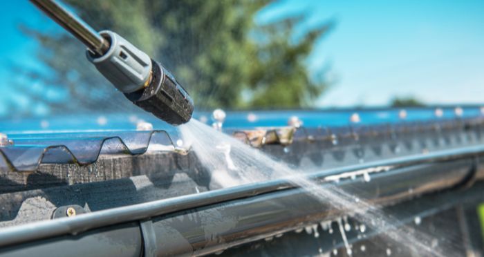 What Kinds Of Attachments Should I Use To Pressure Wash Gutters