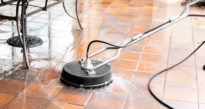 What Types of Insurance Do Mobile Power Washing Contractors Need